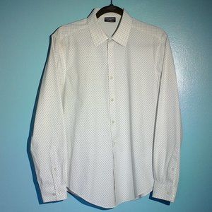 Van Heusen M slim fit long sleeved shirt.